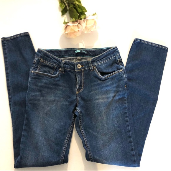 Levi's Other - Levi’s Skinny Dark Wash Adjustable Jean LIKE NEW!